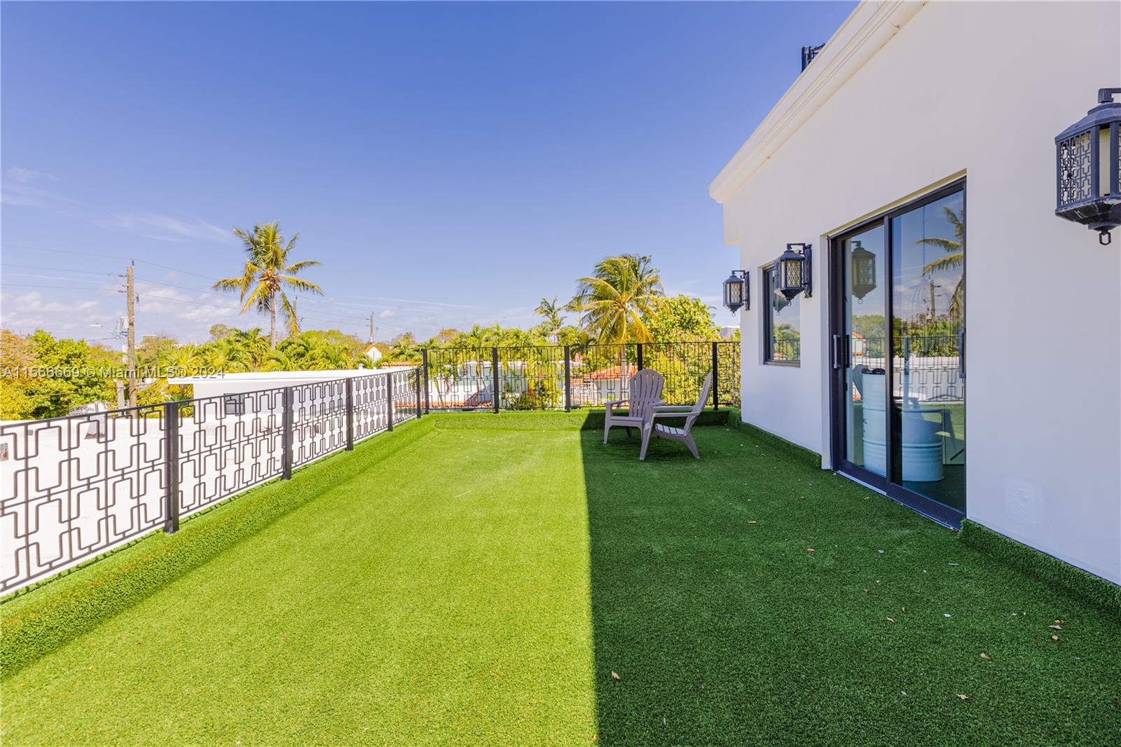 BISCAYNE POINT - Residential