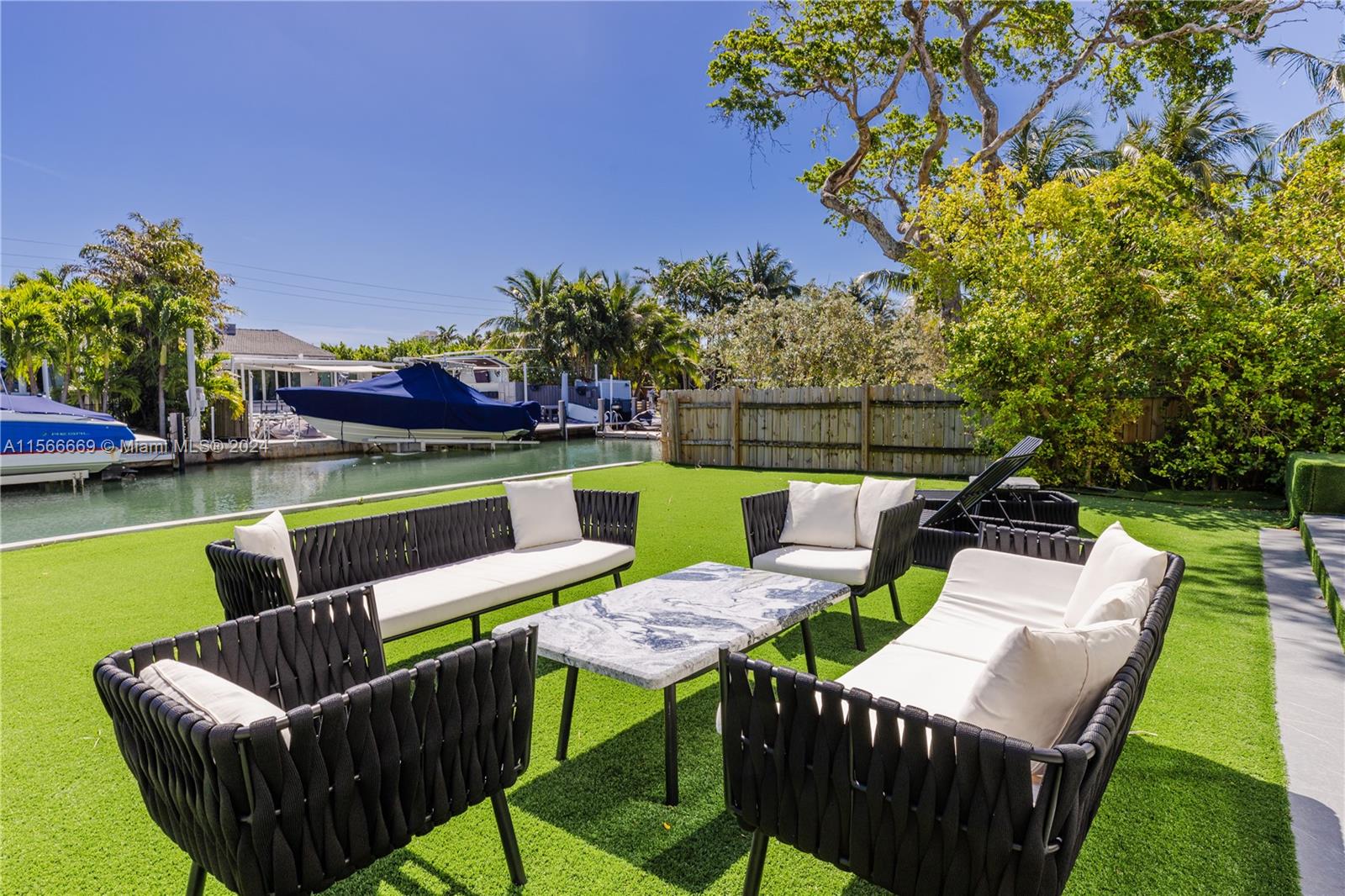 BISCAYNE POINT - Residential