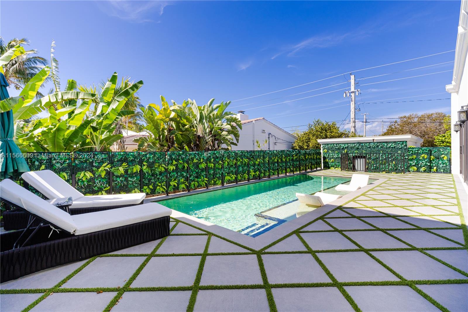 BISCAYNE POINT - Residential
