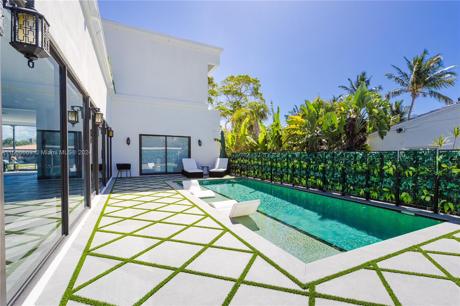 BISCAYNE POINT - Residential