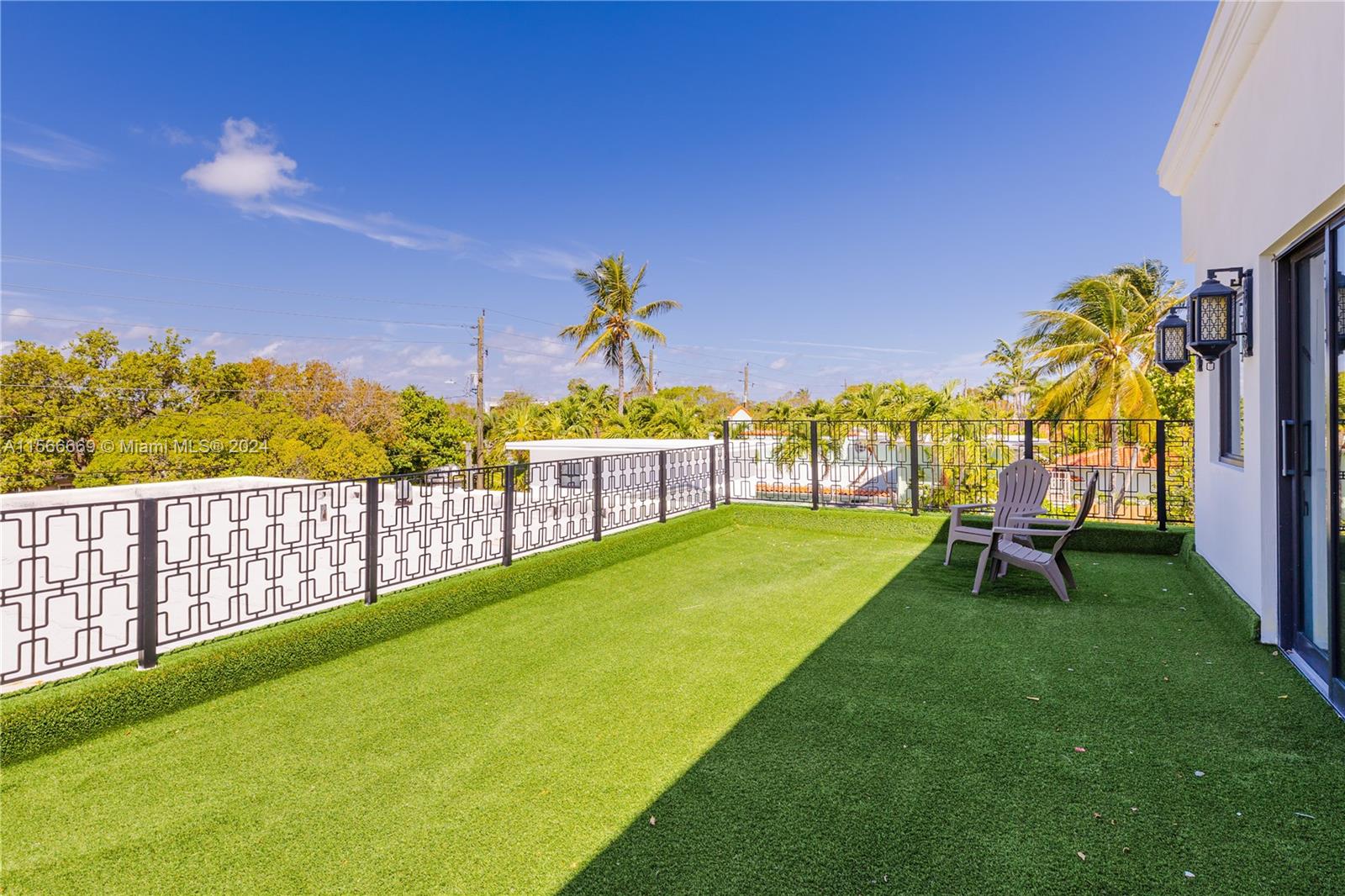 BISCAYNE POINT - Residential