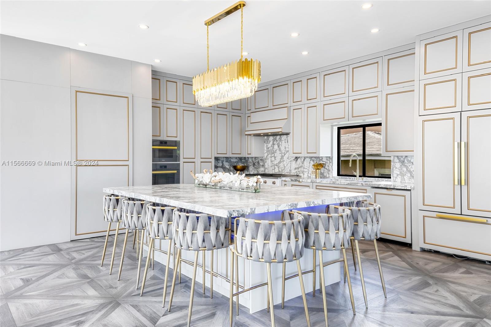 BISCAYNE POINT - Residential