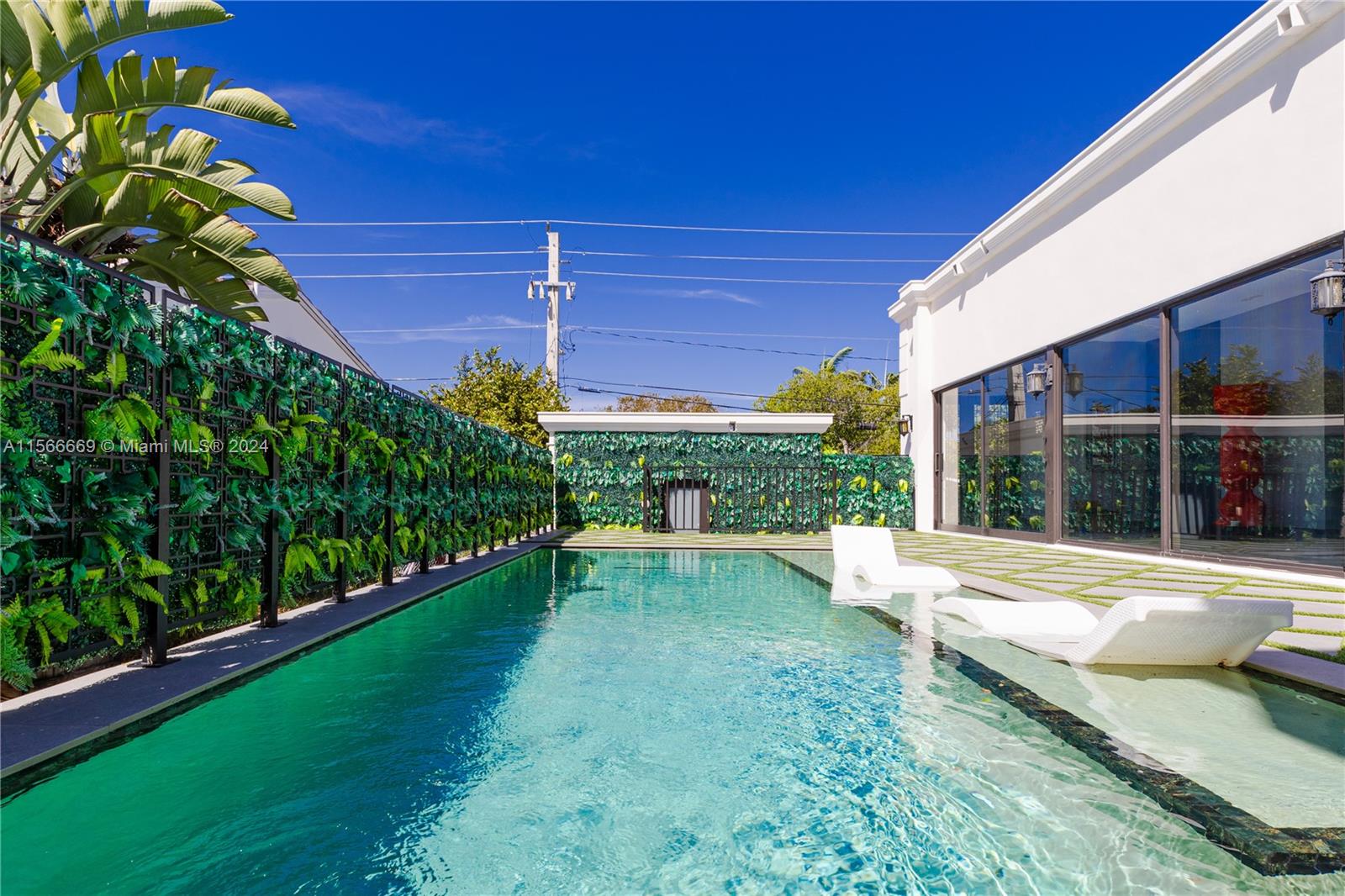 BISCAYNE POINT - Residential