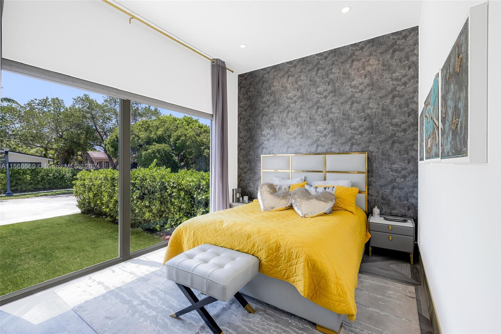 BISCAYNE POINT - Residential