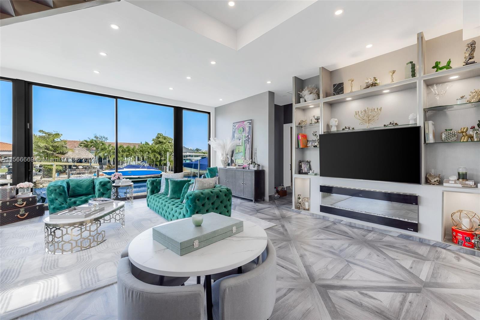 BISCAYNE POINT - Residential