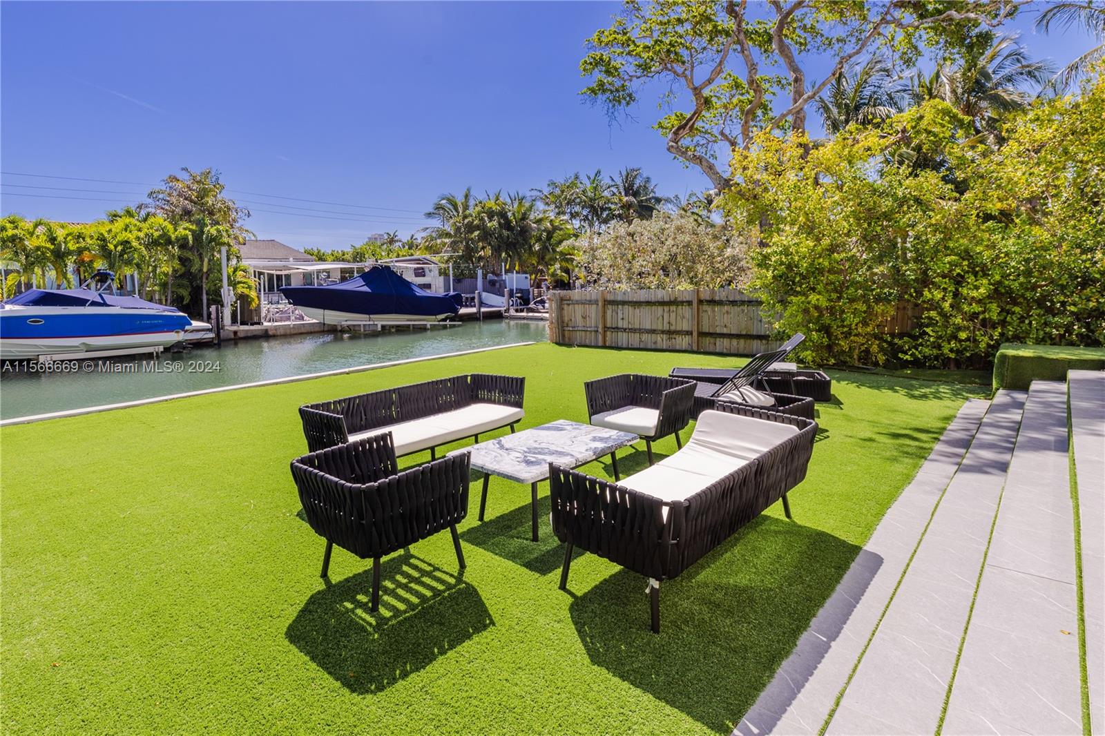 BISCAYNE POINT - Residential