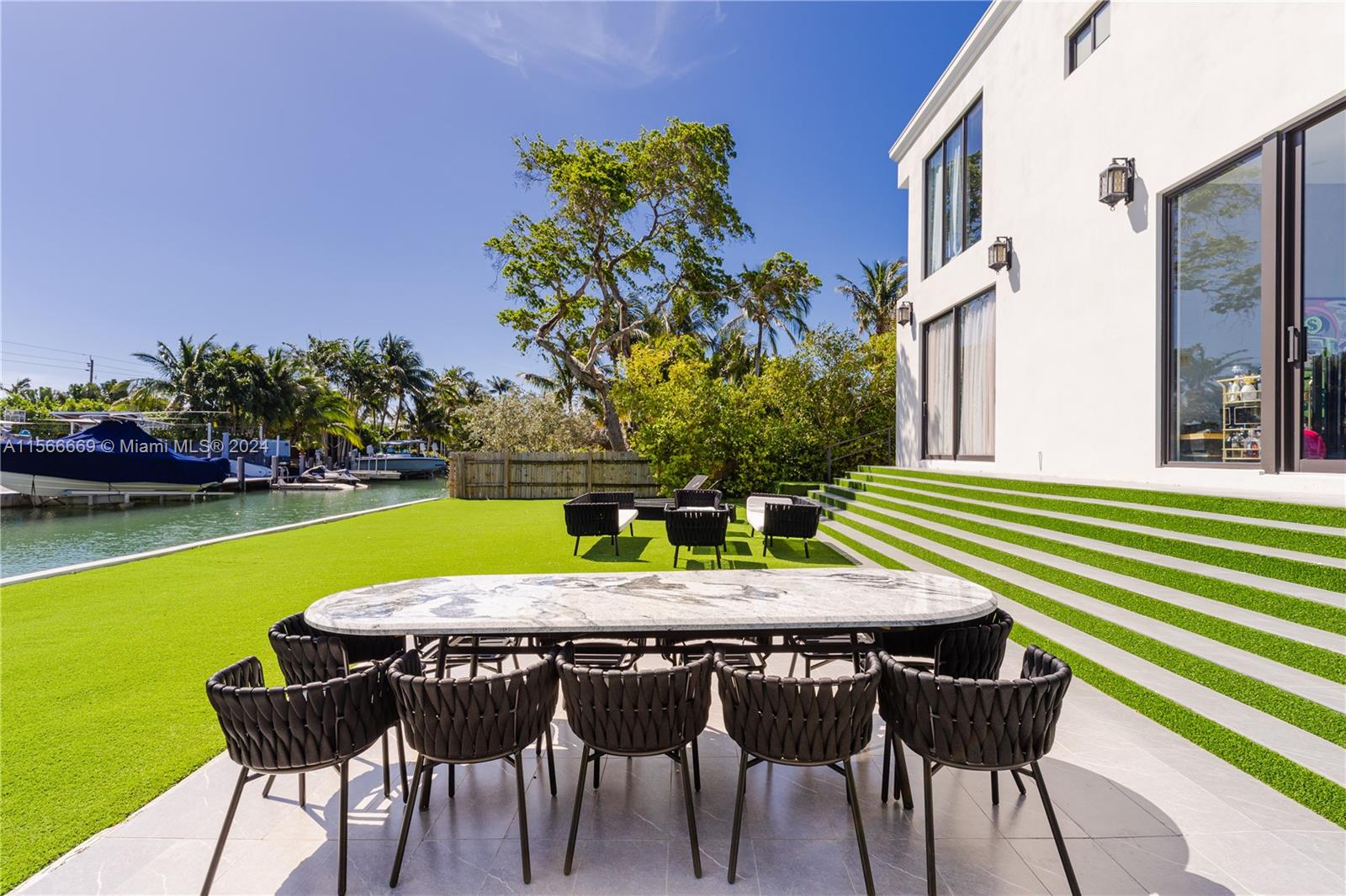 BISCAYNE POINT - Residential