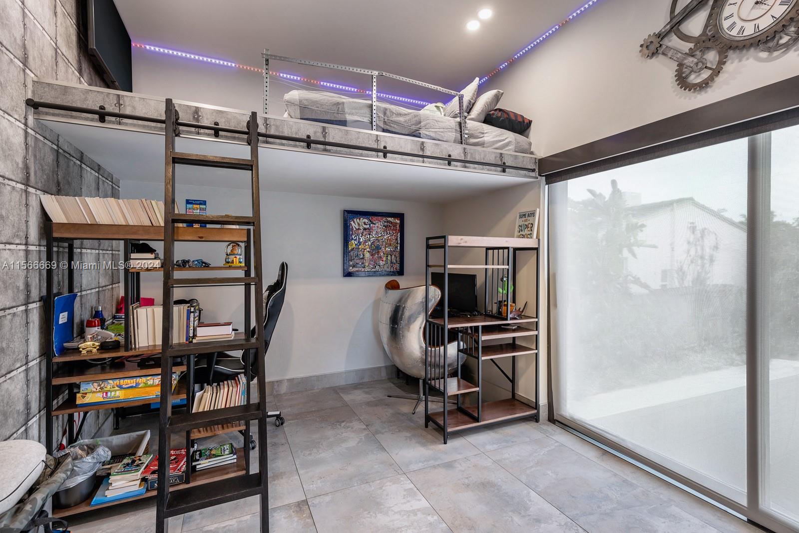 BISCAYNE POINT - Residential