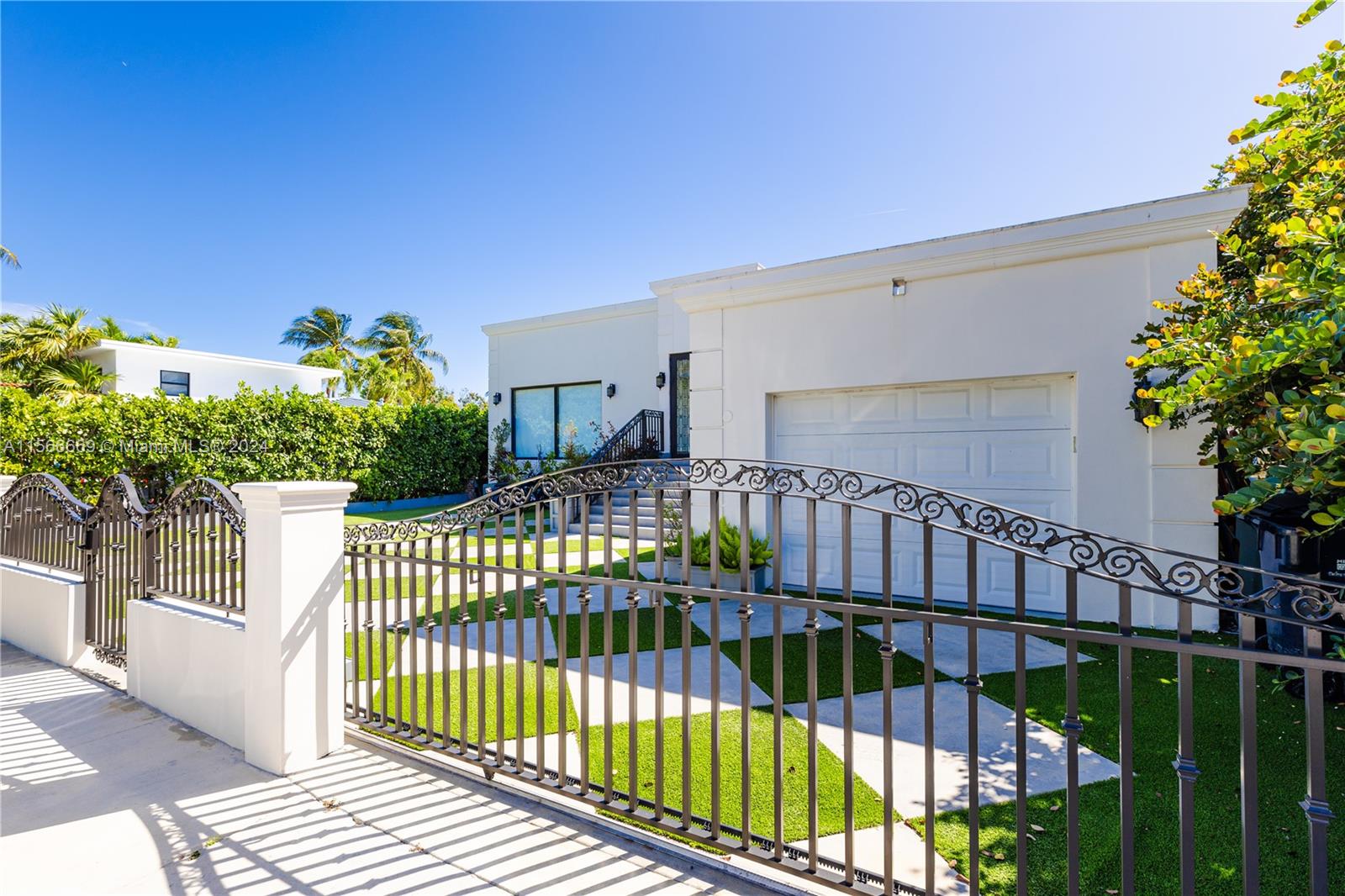 BISCAYNE POINT - Residential