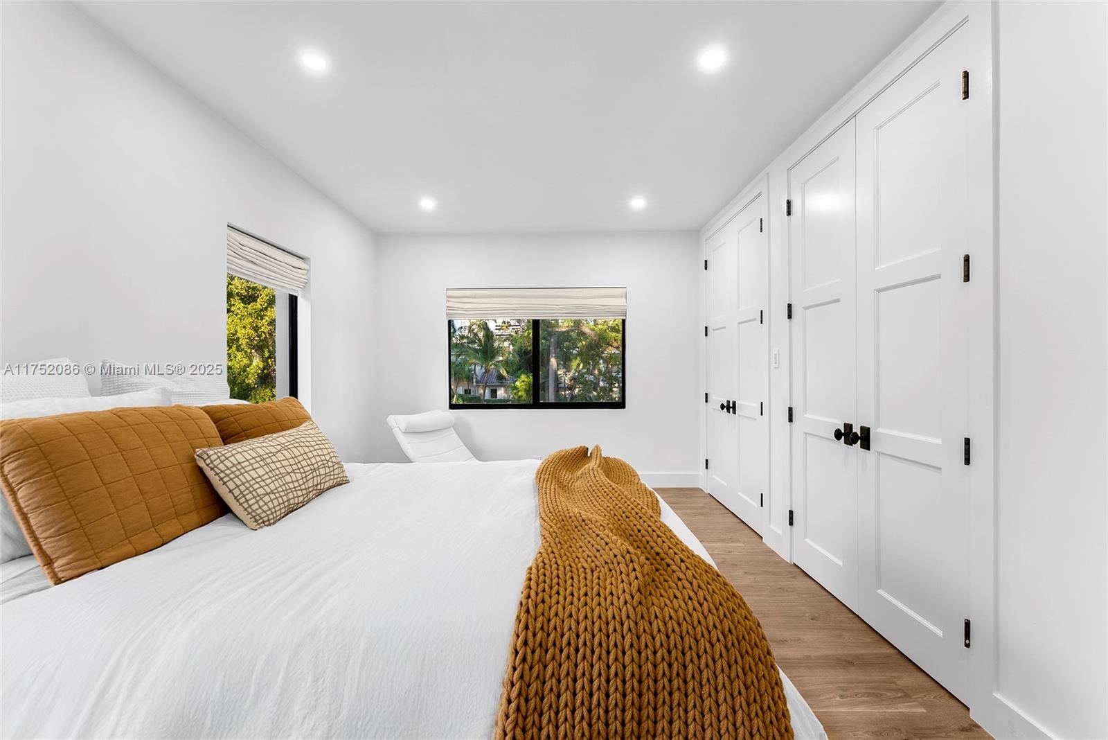 BEACH VIEW ADDN - Residential