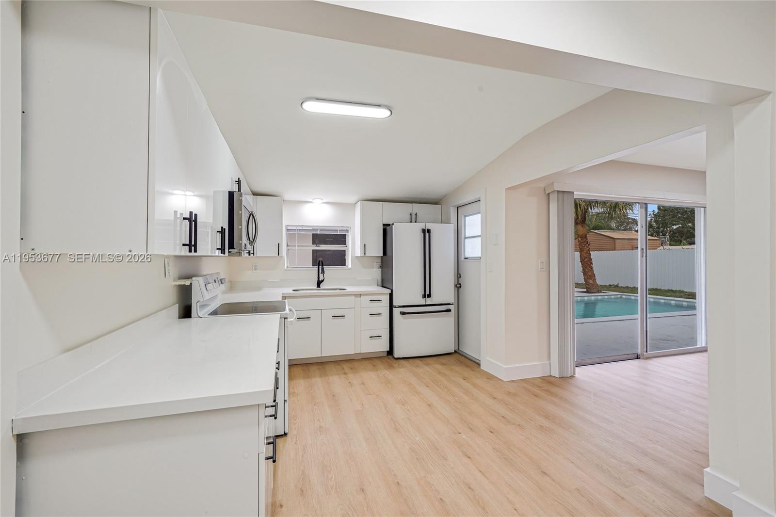 HERITAGE HOMES - Residential