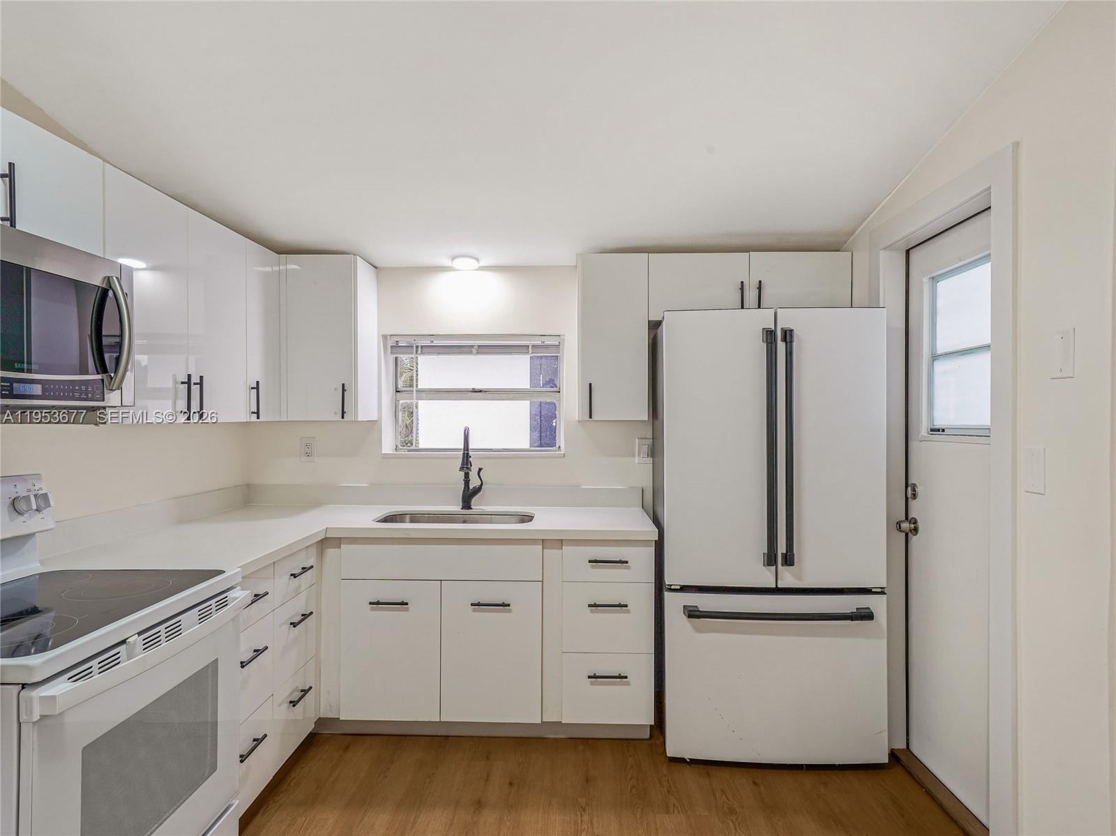 HERITAGE HOMES - Residential