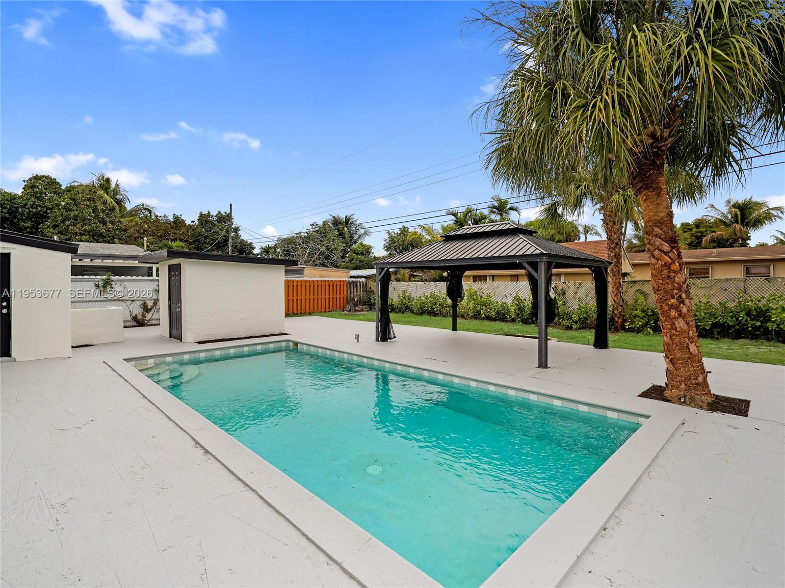 HERITAGE HOMES - Residential