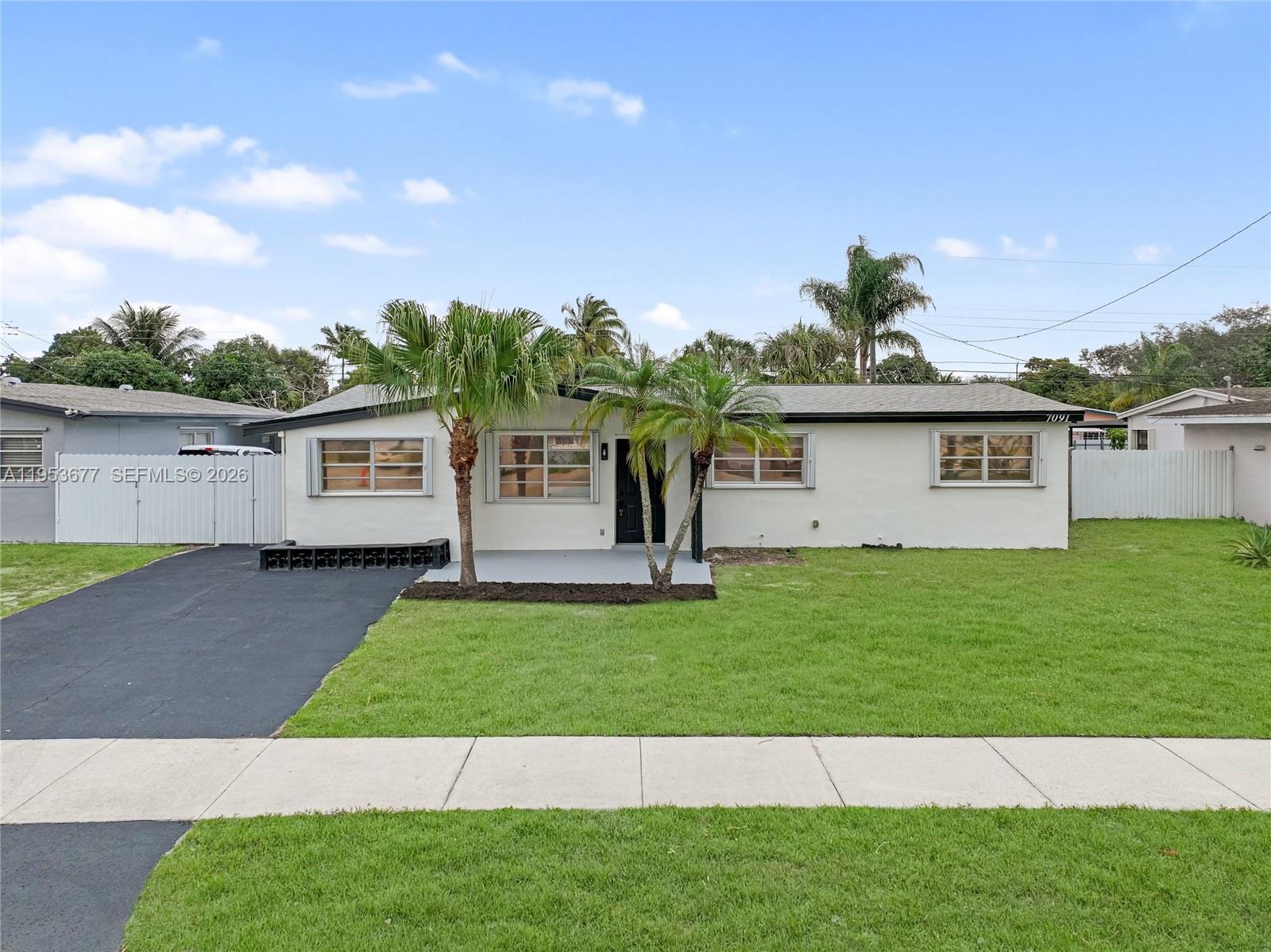 HERITAGE HOMES - Residential