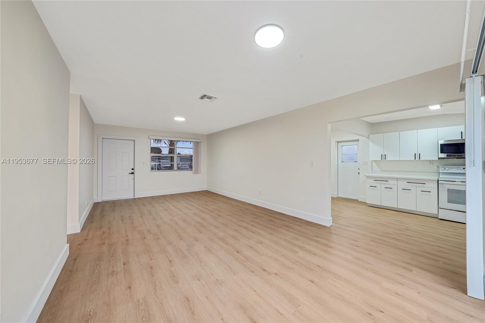 HERITAGE HOMES - Residential