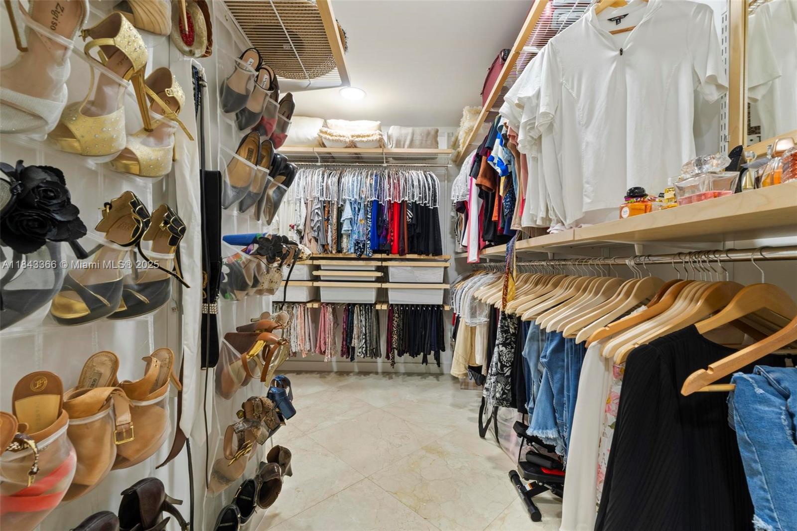 SWEETWATER ESTS SUB - Residential