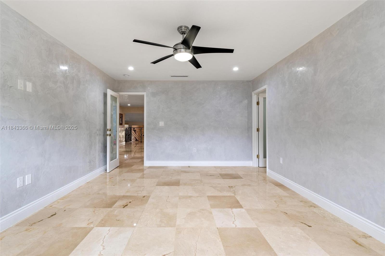 SWEETWATER ESTS SUB - Residential