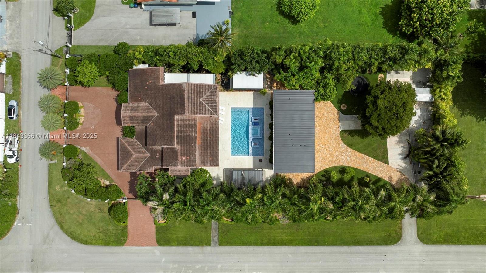 SWEETWATER ESTS SUB - Residential