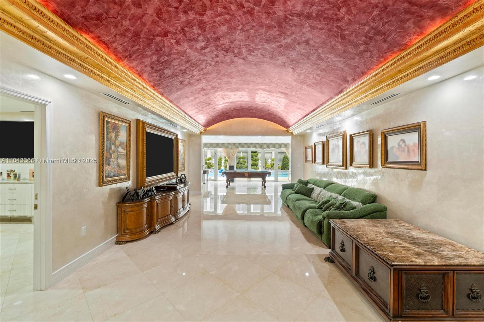 SWEETWATER ESTS SUB - Residential