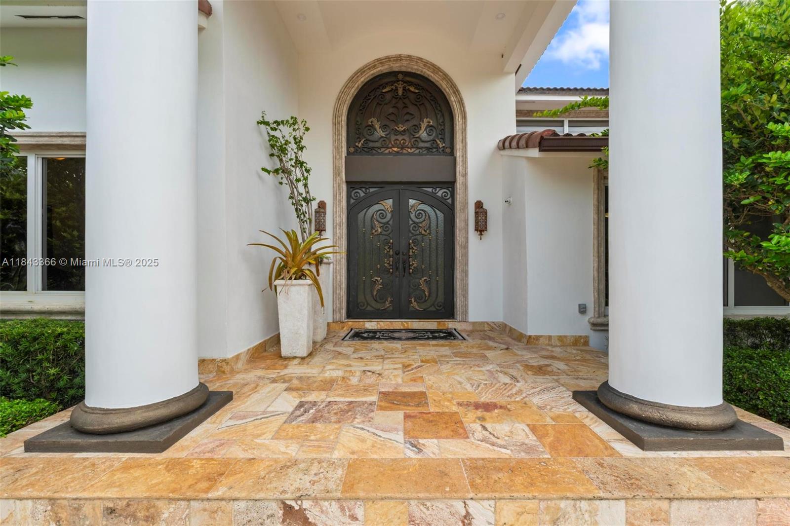 185 SW 130th Ave