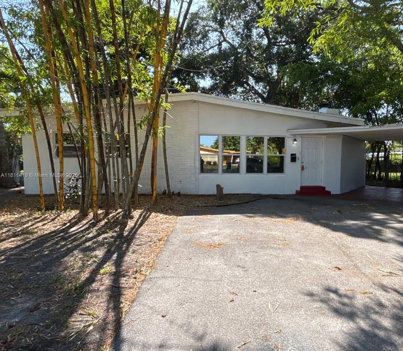 501 Carolina Ave, Fort Lauderdale, Broward County, Florida - 3 Bedrooms  
2 Bathrooms - 