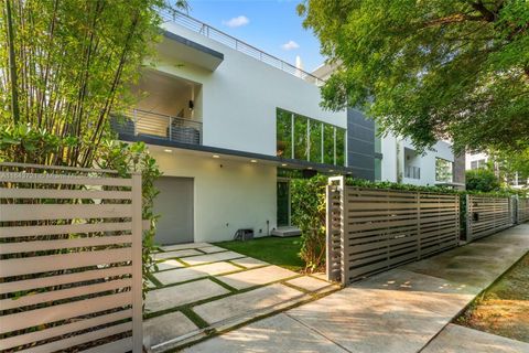 1510 SW 4th Ave Miami FL 33129
