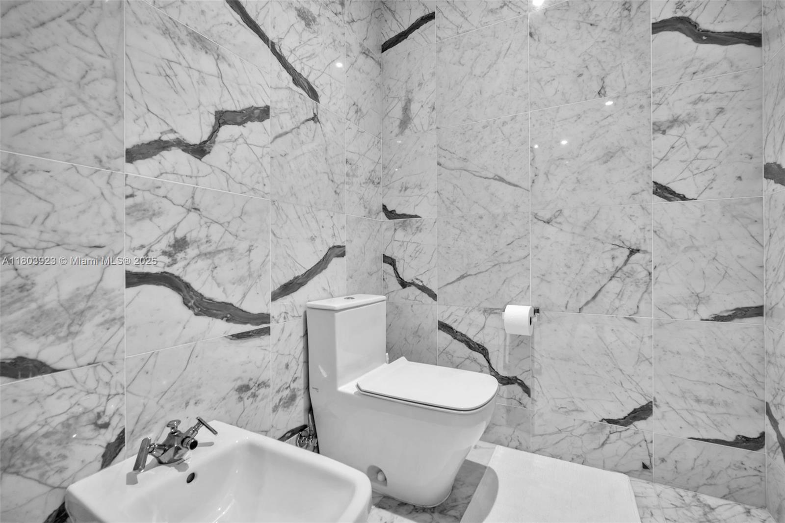 15701 COLLINS CONDO - Residential Lease