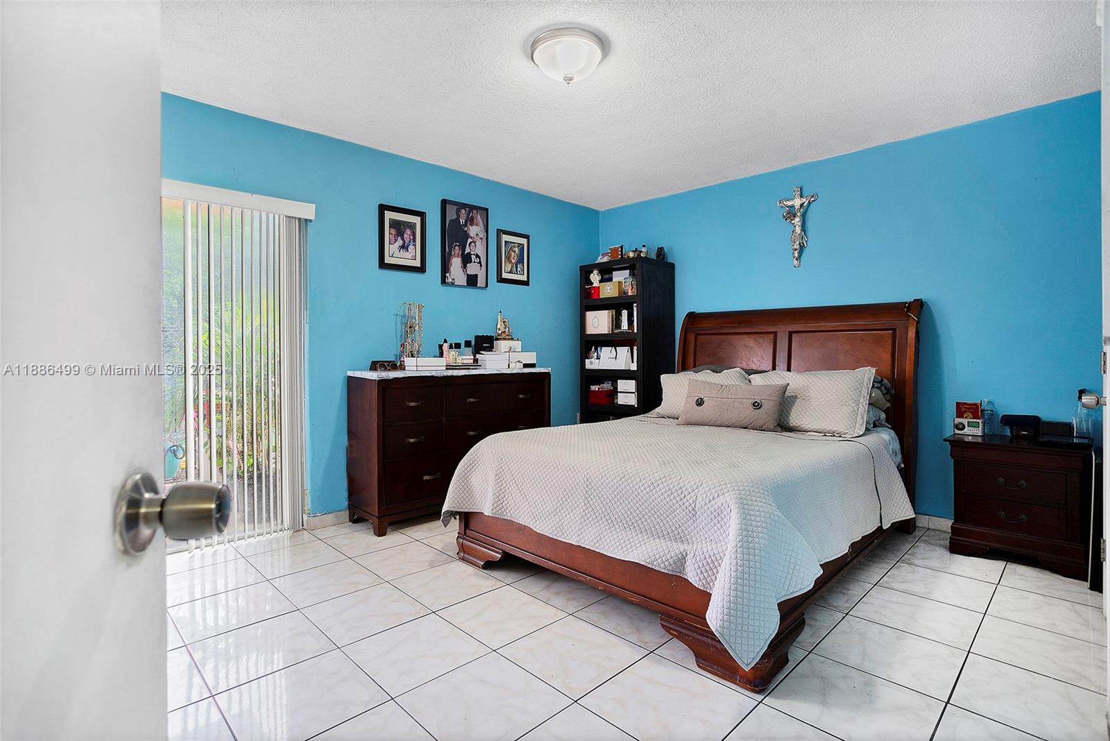 PALM-EAST GARDENS CONDO - Residential