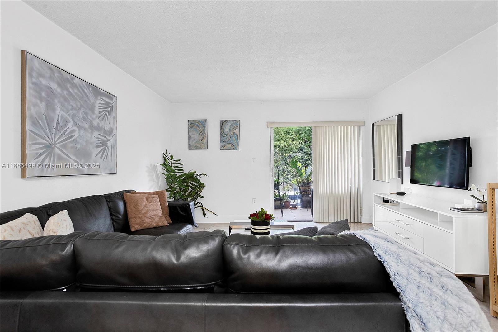 PALM-EAST GARDENS CONDO - Residential