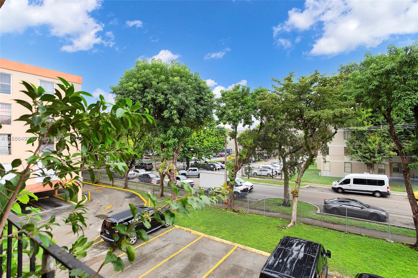 PALM-EAST GARDENS CONDO - Residential