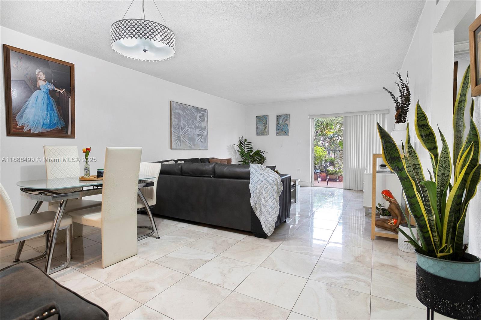 PALM-EAST GARDENS CONDO - Residential