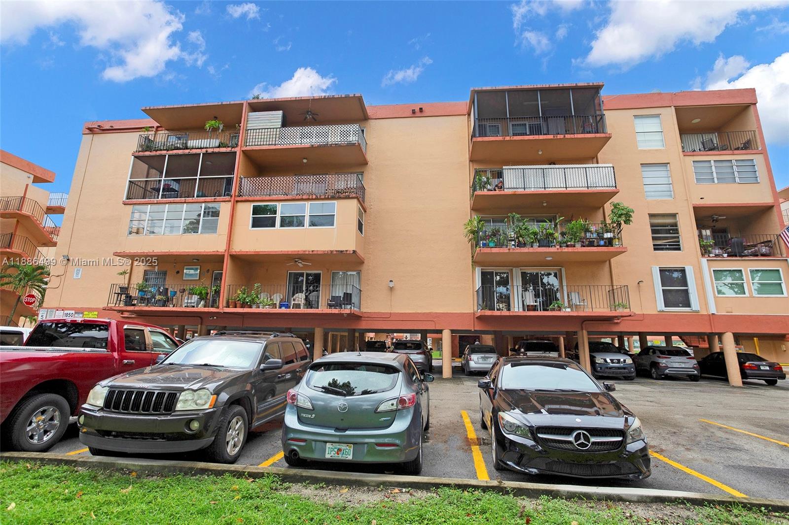 PALM-EAST GARDENS CONDO - Residential