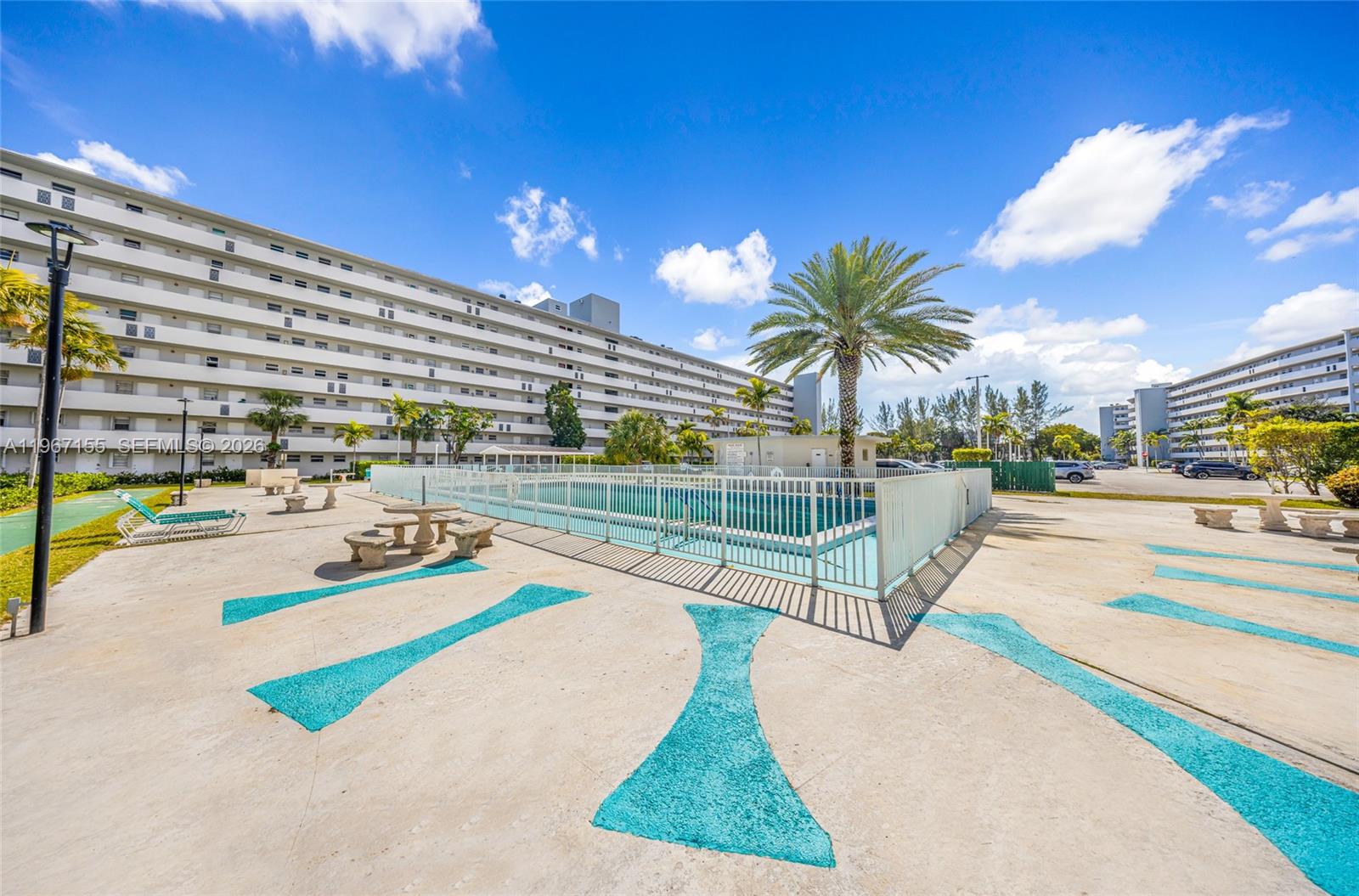 JADE WINDS GROUP-DAISY GA - Residential