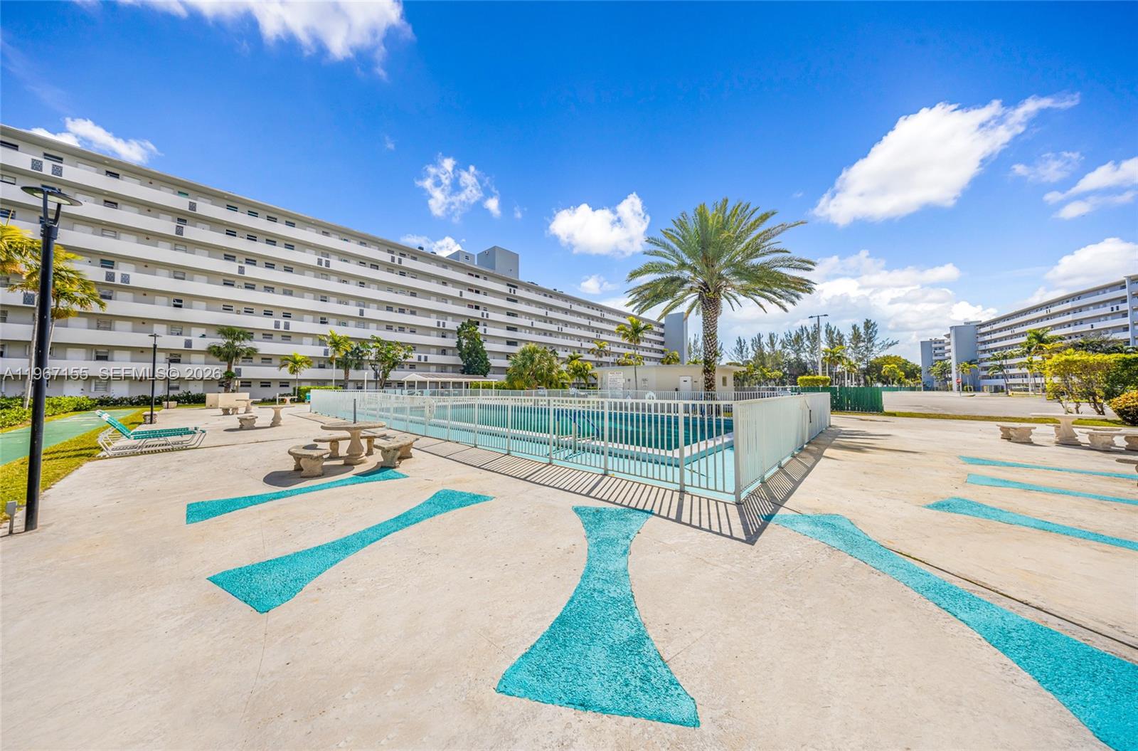 JADE WINDS GROUP-DAISY GA - Residential