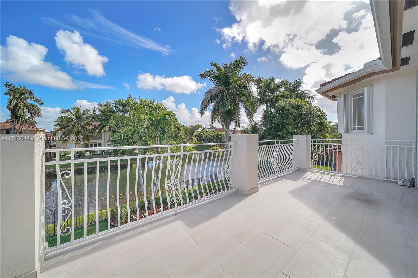 RENAISSANCE ESTATES - Residential
