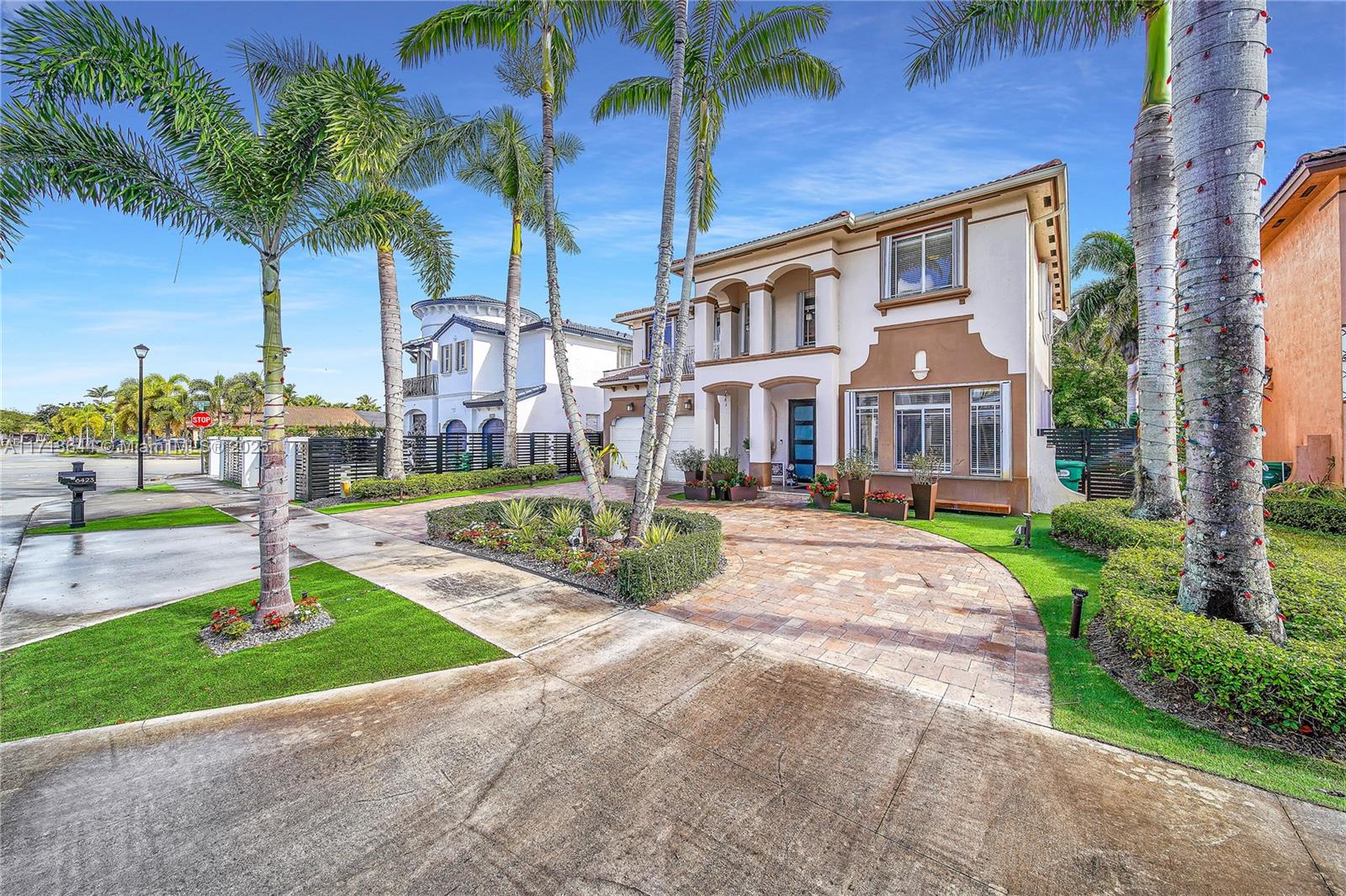 RENAISSANCE ESTATES - Residential