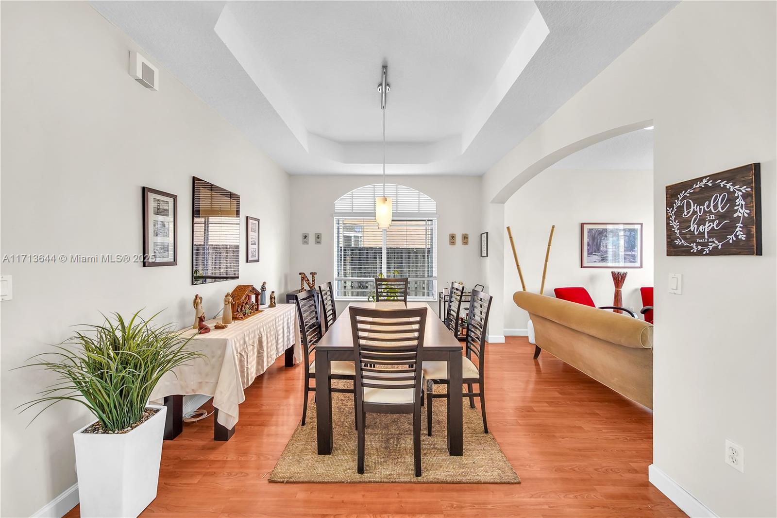 RENAISSANCE ESTATES - Residential