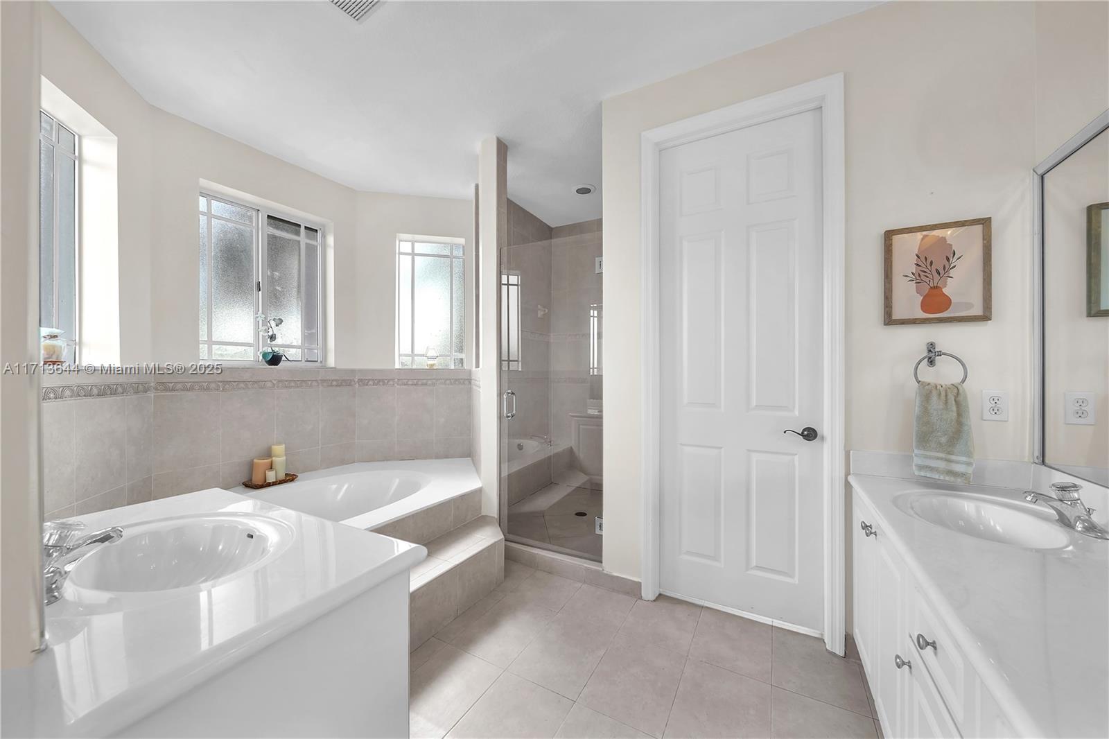 RENAISSANCE ESTATES - Residential