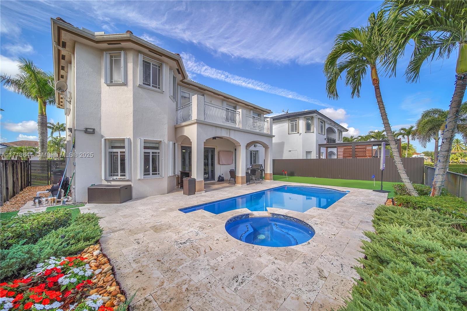 RENAISSANCE ESTATES - Residential