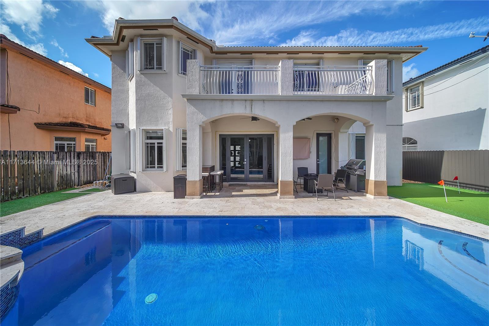 RENAISSANCE ESTATES - Residential