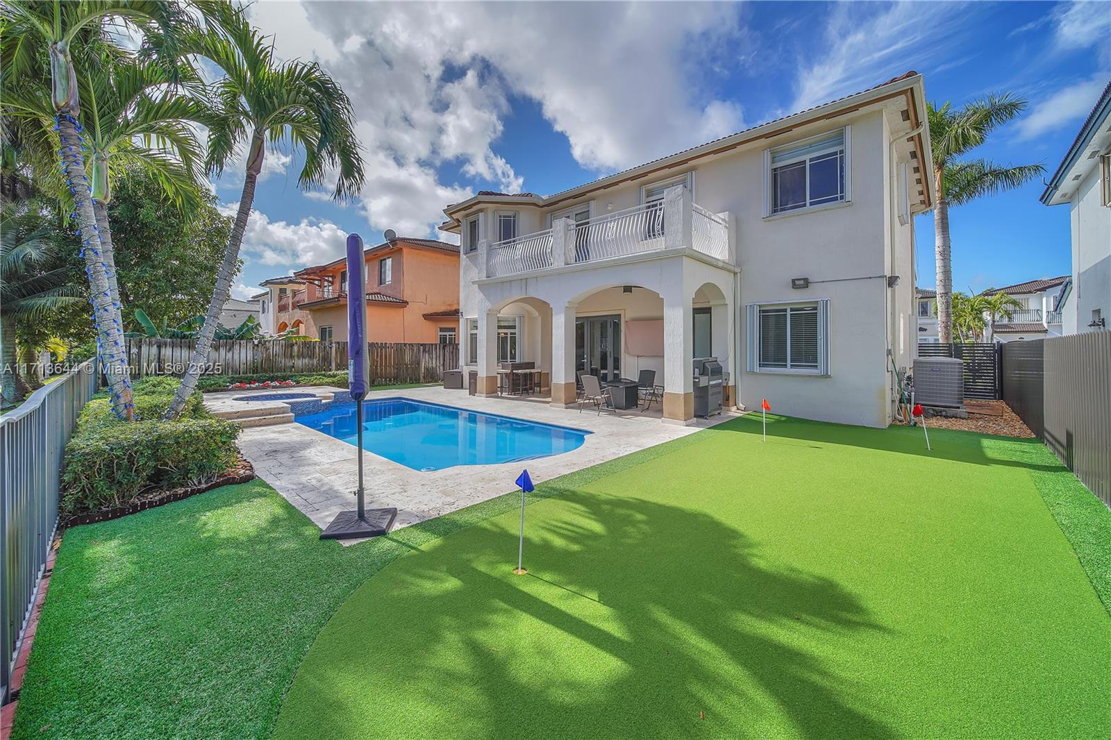 RENAISSANCE ESTATES - Residential
