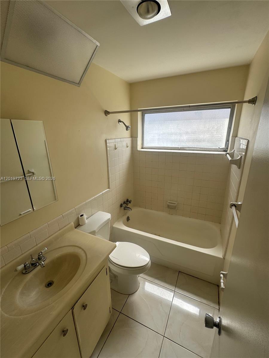 TAMARAC LAKES NORTH 3RD S - Residential