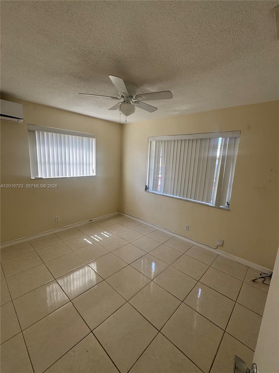 TAMARAC LAKES NORTH 3RD S - Residential