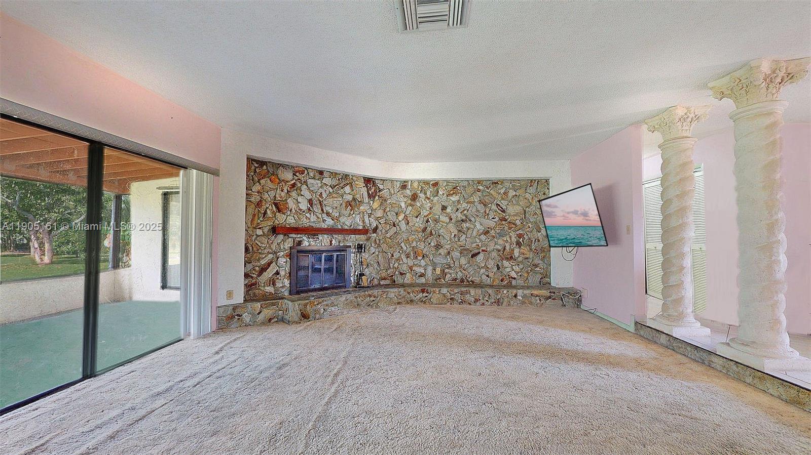 UNNICOPORATE - Residential