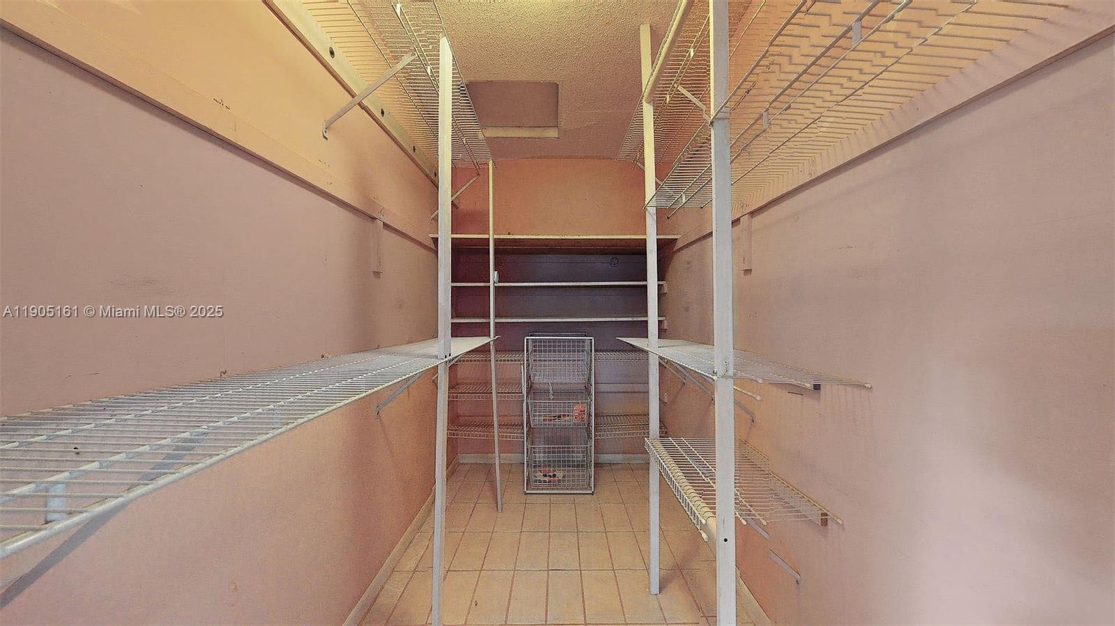 UNNICOPORATE - Residential