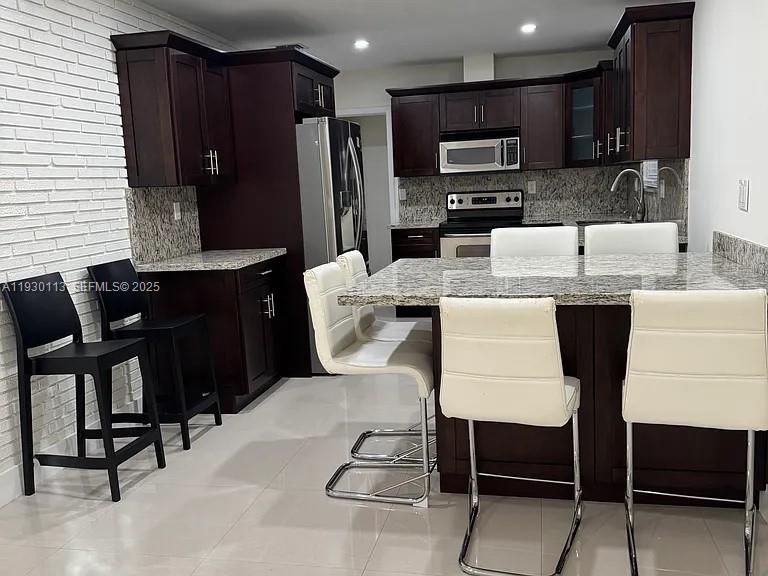 FAIRWAY PARK SEC 3 - Residential Lease