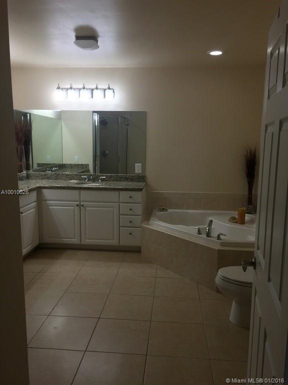 Alaqua Condo - Residential Lease