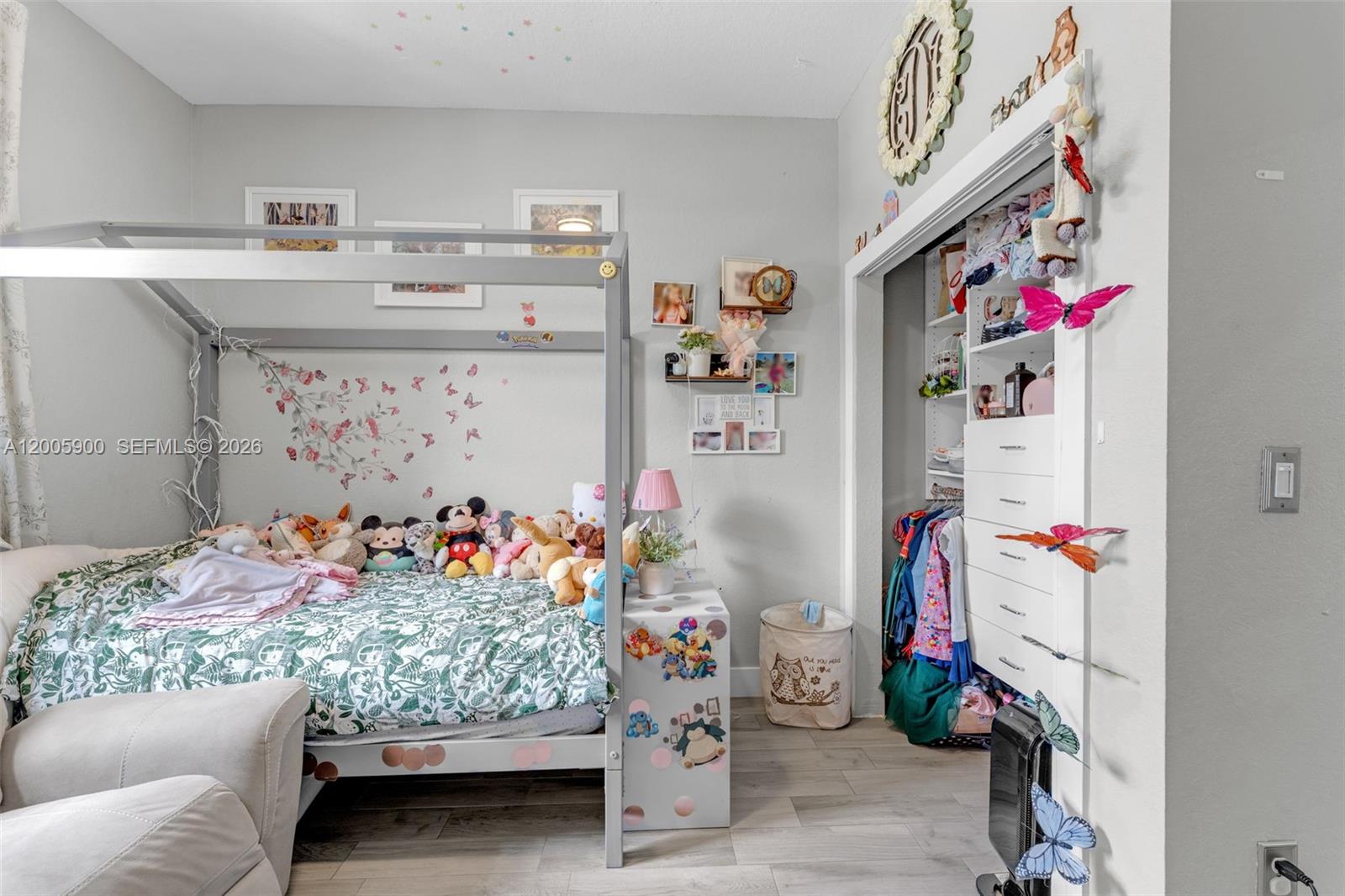 AB AT TAMIAMI TRAIL PHASE - Residential