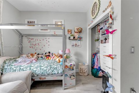 Tiny photo for 945 SW 154th Ct, Miami, FL 33194 (MLS # A12005900)