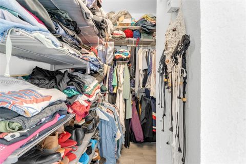 Tiny photo for 945 SW 154th Ct, Miami, FL 33194 (MLS # A12005900)